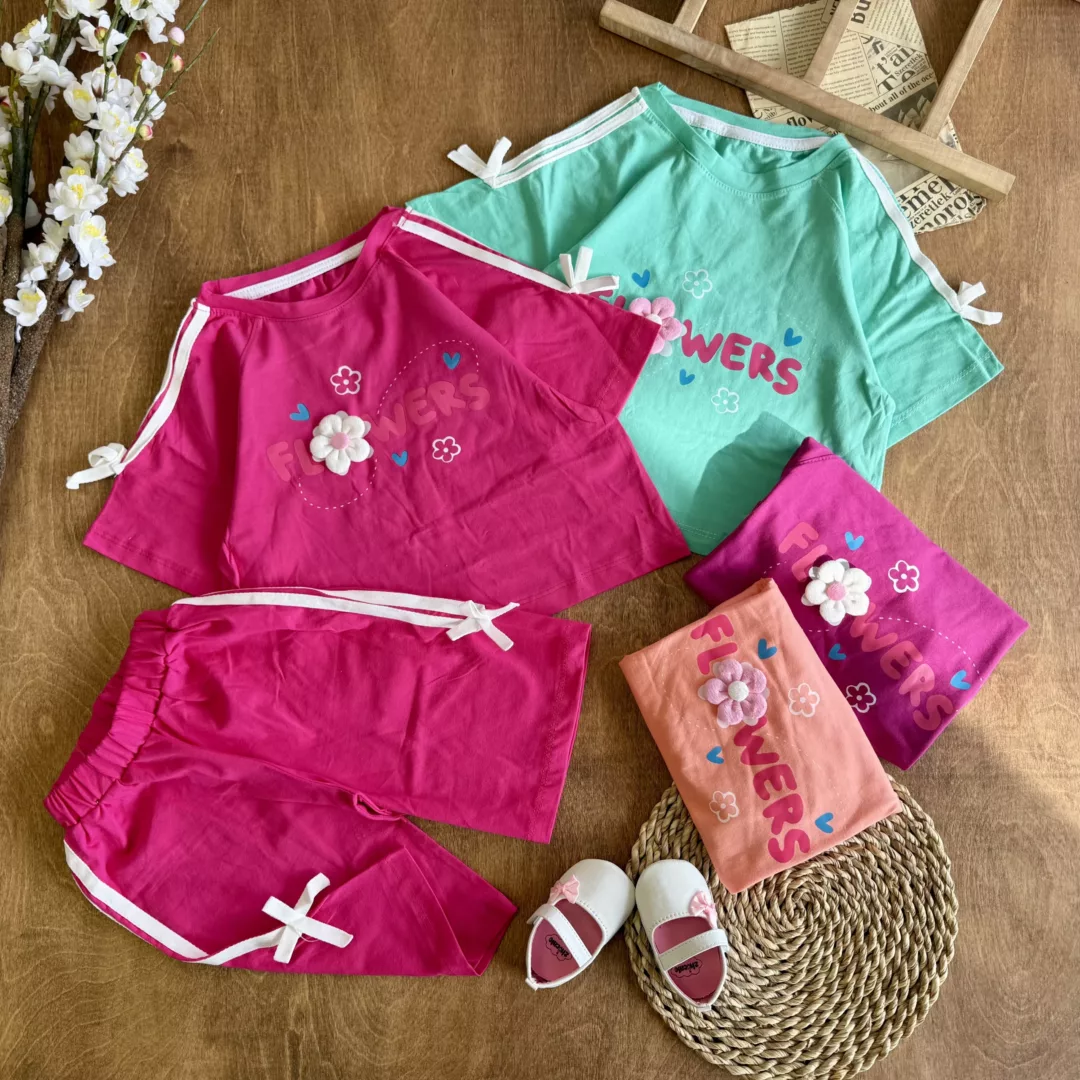 کراپ رگلان و شلوارک نواردار گل برجسته Flowers کد 6114