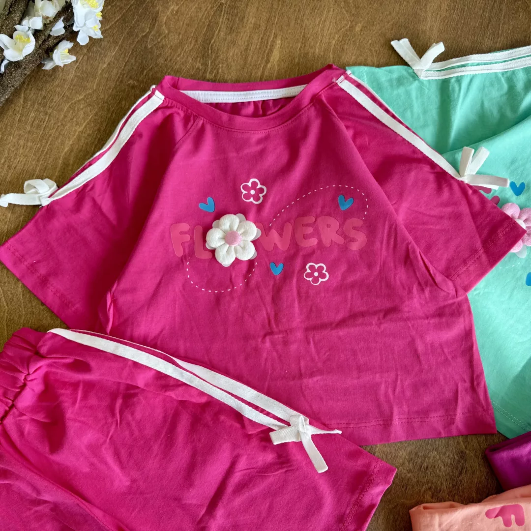 کراپ رگلان و شلوارک نواردار گل برجسته Flowers کد 6114