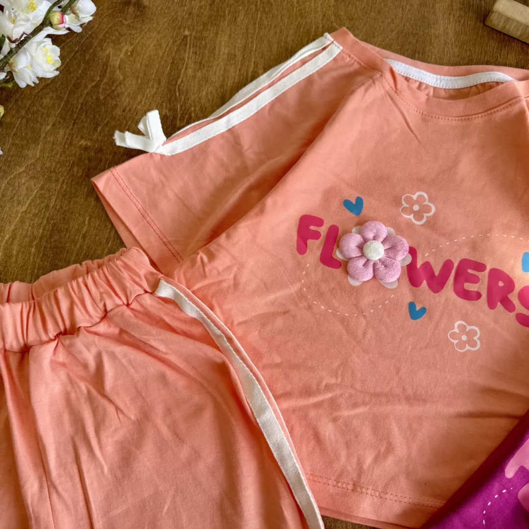 کراپ رگلان و شلوارک نواردار گل برجسته Flowers کد 6114
